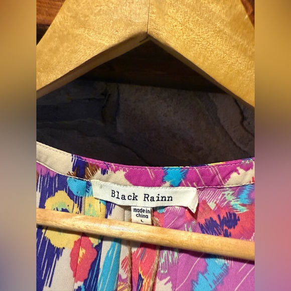 Floral Sleeveless Top with Lace Detail - Picture 3 of 5